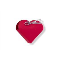 Piros szív alakú masnis bonbon doboz
