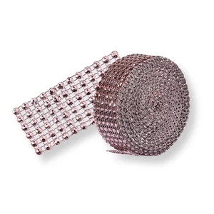 Rózsaszín strassz szalag tortára