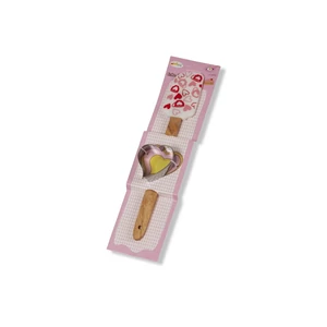 Szív Sütikiszúró és Mintás Szilikon Spatula Szett – Torta Díszítéshez