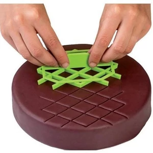 Torta mintázó rács – Finom torta minták készítéséhez