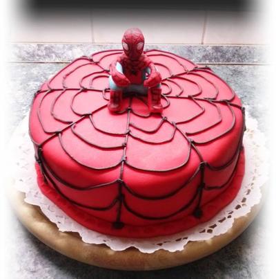 Pókemberes torta