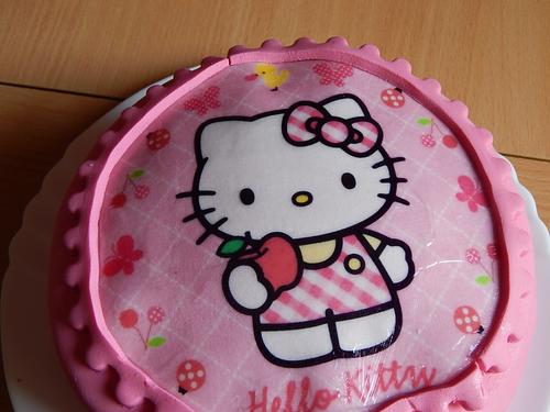 torta-ostyás-hello-kitty-torta