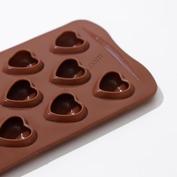 12 adagos 3D szív alakú szilikon bonbon forma