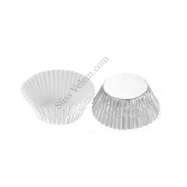 Ezüst muffin papír 5 cm 20 db