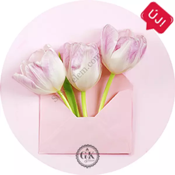 Rózsaszín tulipánok borítékban tortaostya